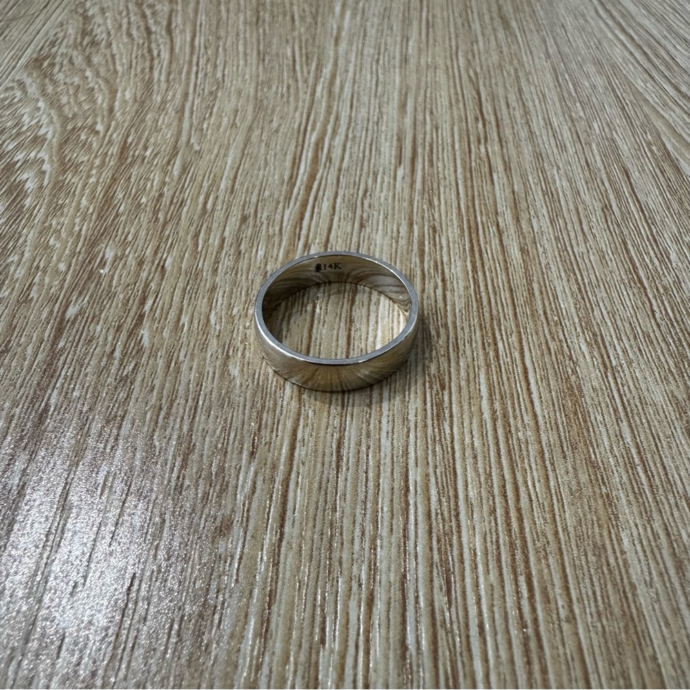 Blue Nile Men’s Classic Wedding Ring Size 8 - Picture 2 of 3